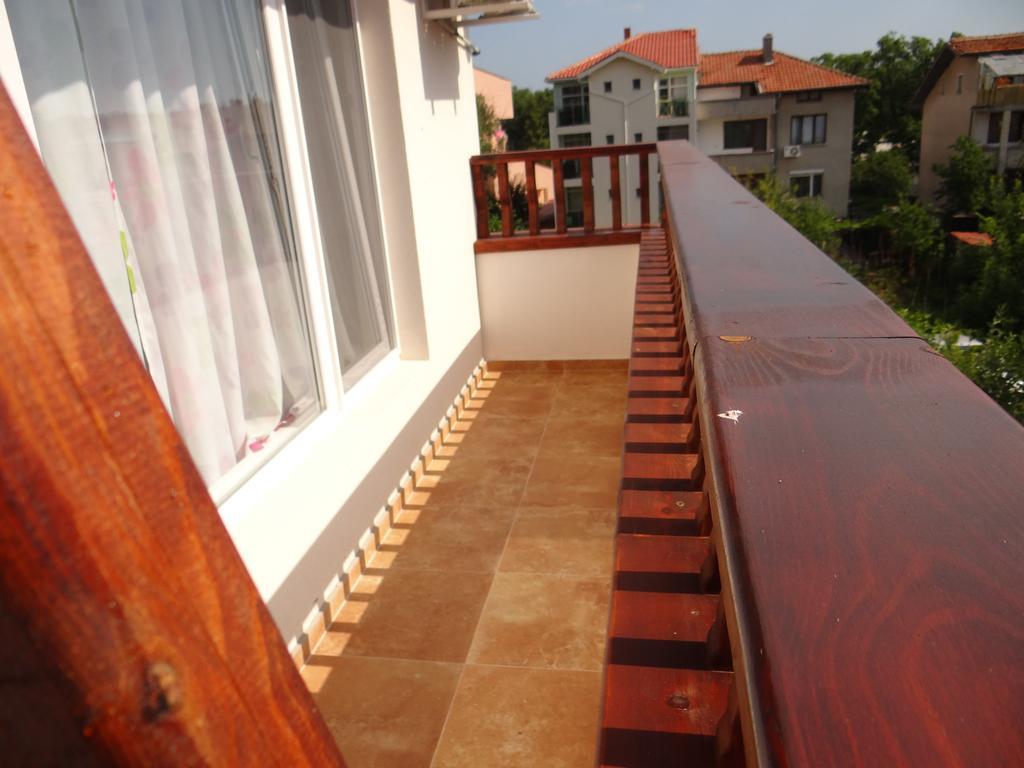 Guest House Rosa Kiten  Extérieur photo